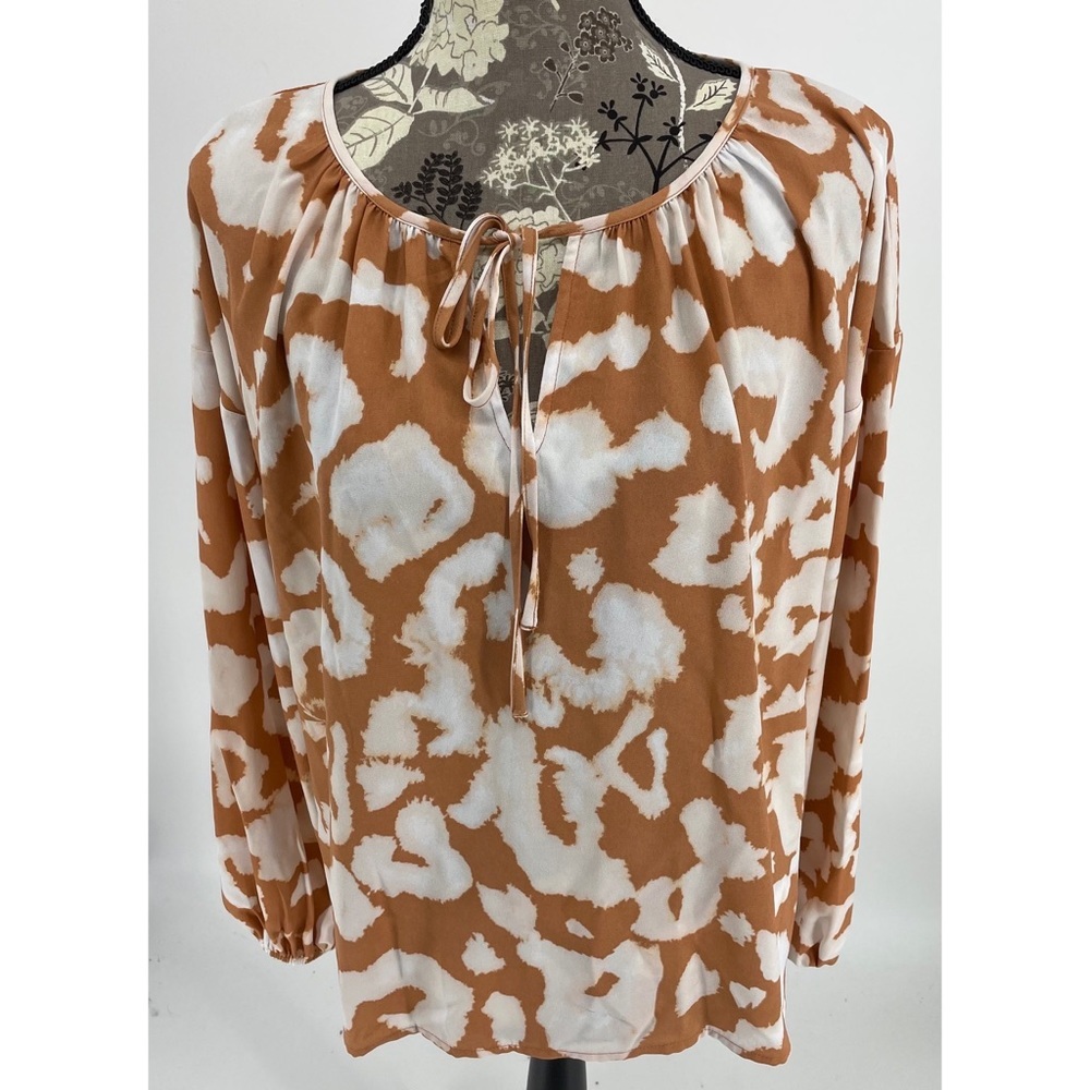 Elizabeth and James Tie Front Printed Blouse - Picture 1 of 6